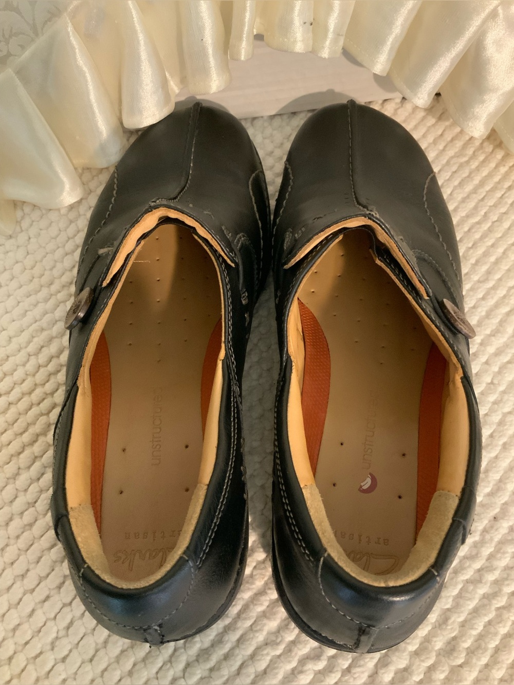CLARKS - Picture 8 of 9